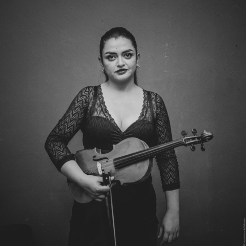 Diana Carolina Cuesta - Voz y Violín